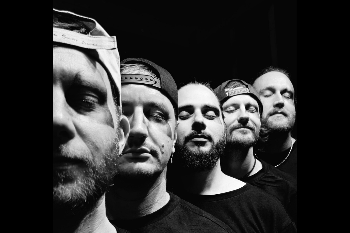 8_Header_SO_LongShirtDudes 8_Header_SO_LongShirtDudes