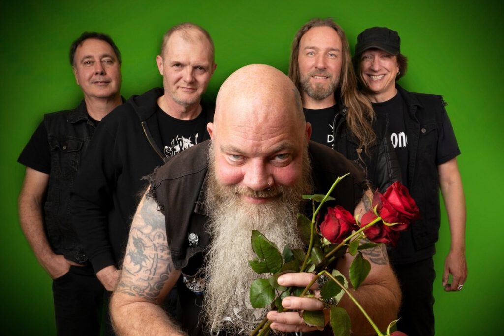 9_Header_SA_Dust&Bones